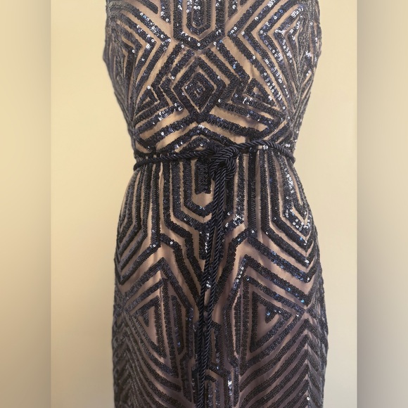 Vince Camuto Gatsby Navy Geometric Sequin Keyhole Back Gown with Fringe Sash - Picture 8 of 10